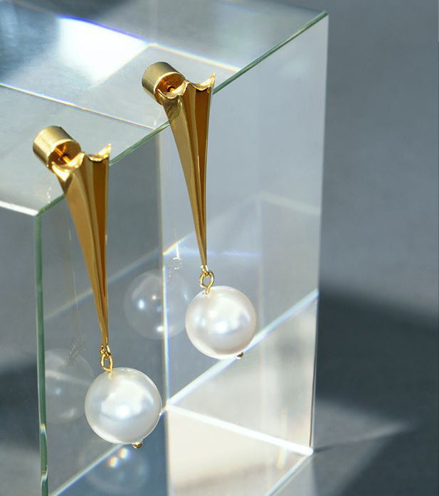 Geometric Simulation pearl Earrings